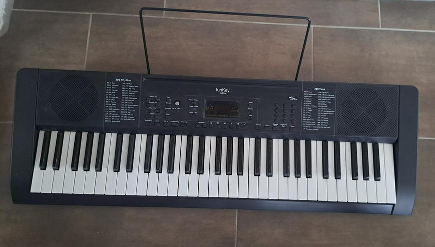 Funkey Edition Keyboard 61 - Keyboards & E-Pianos - Bild 1