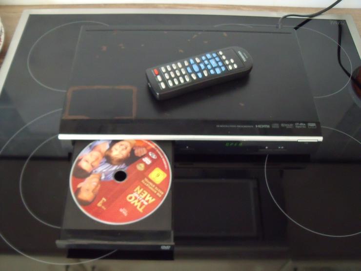 Bild 10: DVD Player Toschiba mit FB DviX,HDMI .
