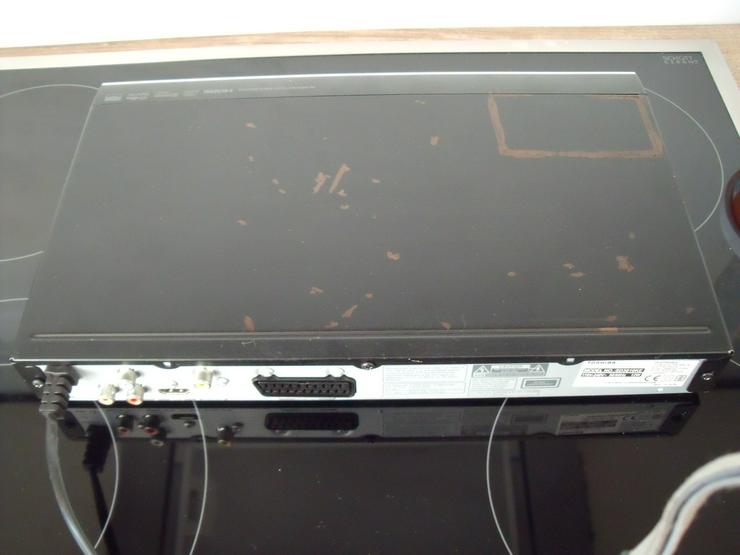 Bild 8: DVD Player Toschiba mit FB DviX,HDMI .