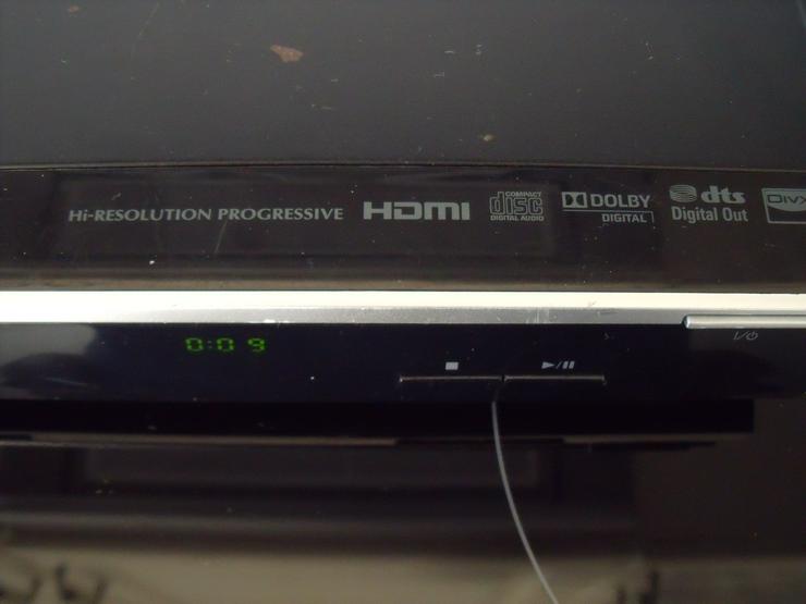 Bild 4: DVD Player Toschiba mit FB DviX,HDMI .