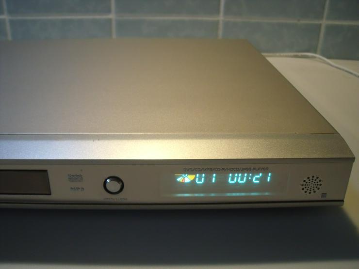 Bild 4: DVD Player Arena mit Fernbedienung DviX, Fast neu.
