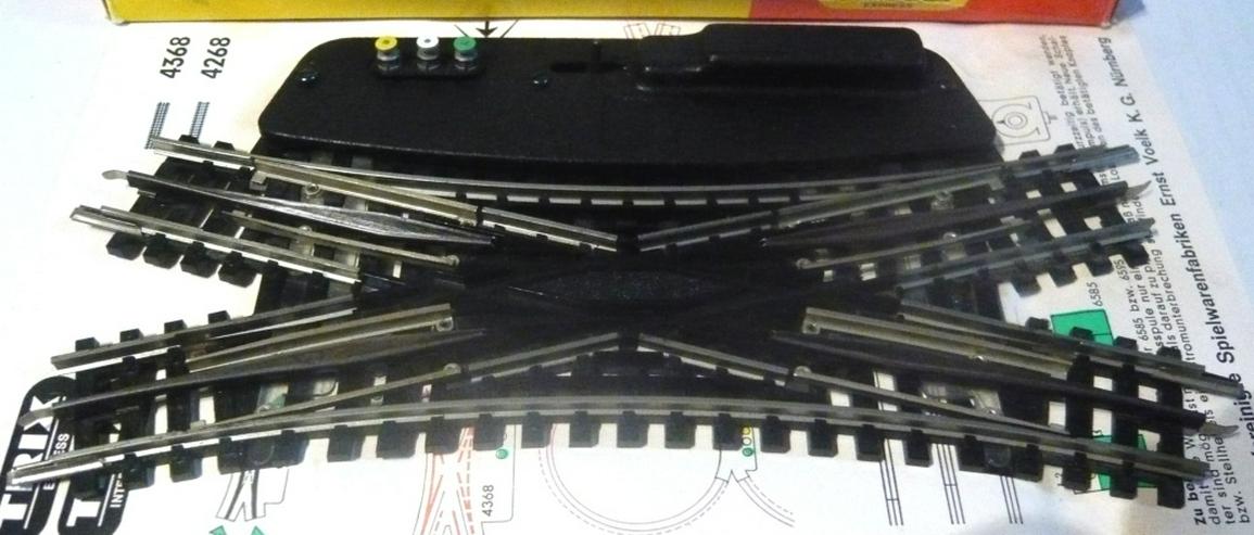 Bild 3: Trix Express Doppelkreuzungsweiche 4368 mit Anleitung