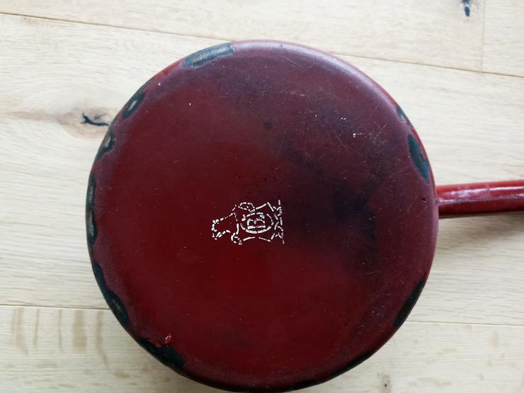 Bild 4: Lackierter emaillierter Metalltopf Retro Rostfarben mit Stiel Schnabel Dekoration