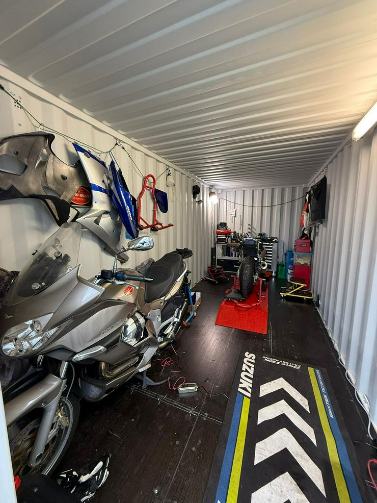 Lager mit Licht und Strom & Lagerraum - Lagerfläche mieten in Dachau bei München – Selfstorage-Lagercontainer - Container - Garage - 24/7 Zugang