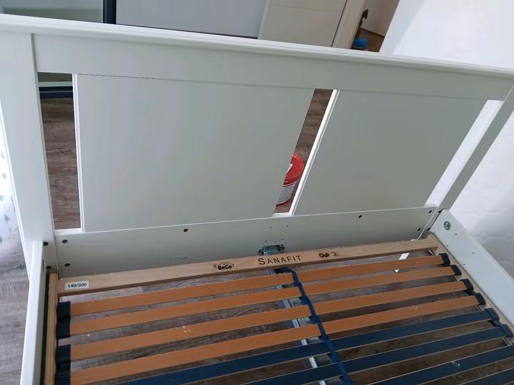 Bild 5: Songesand IKEA Bett 140 x 200cm inkl Lattenrost und Matratze