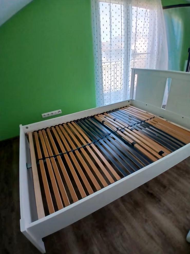 Bild 2: Songesand IKEA Bett 140 x 200cm inkl Lattenrost und Matratze