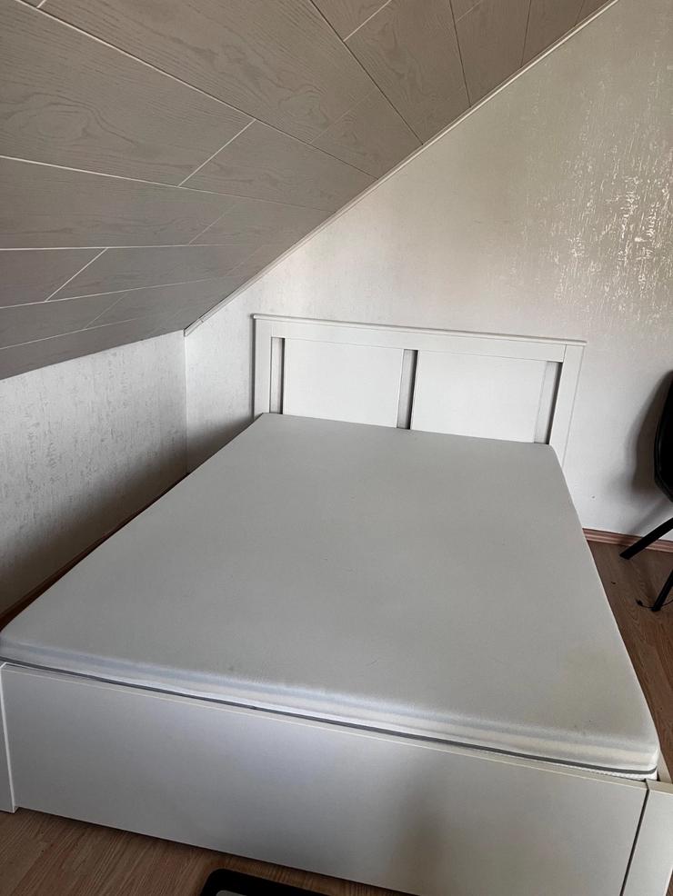 Bild 10: Songesand IKEA Bett 140 x 200cm inkl Lattenrost und Matratze