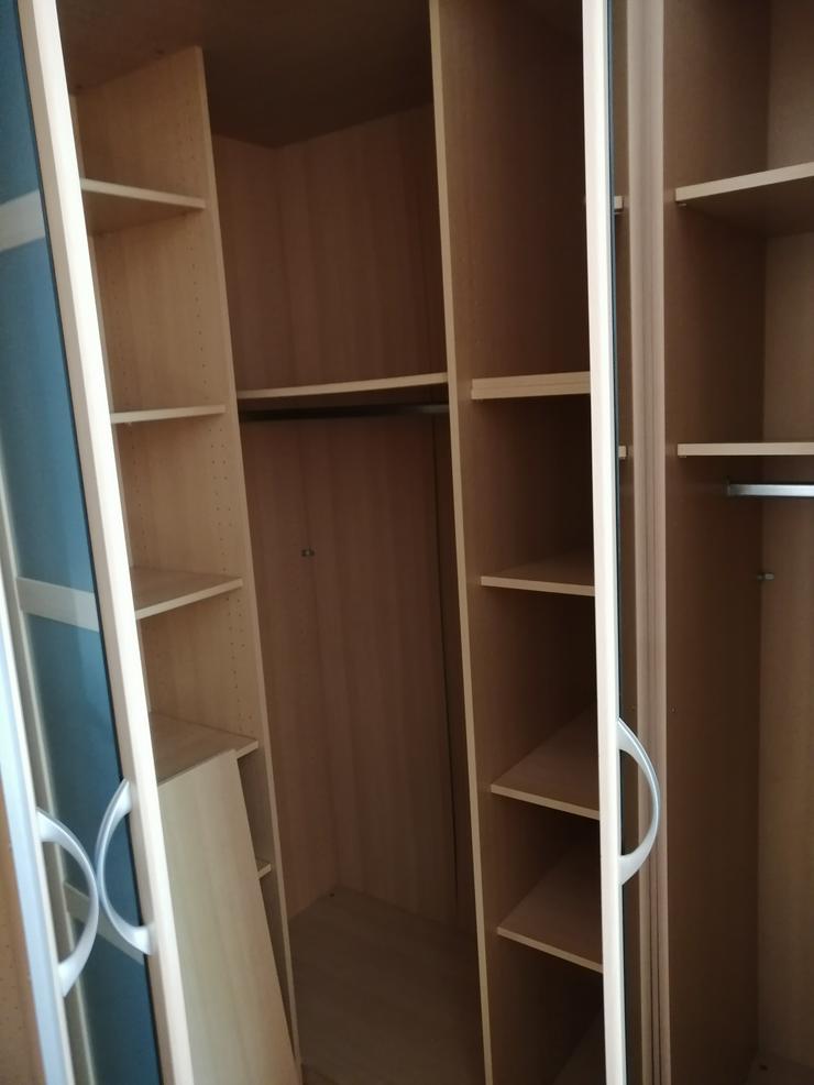 Bild 12: meine ganzen Schlafzimmer Möbel