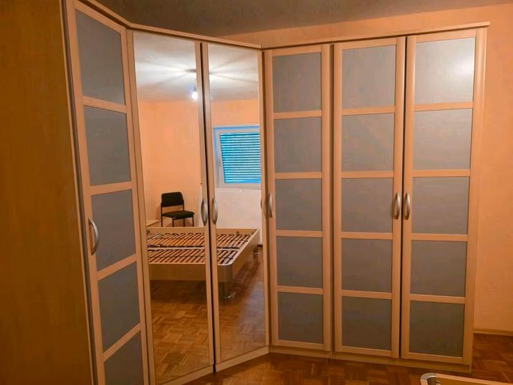 Bild 6: meine ganzen Schlafzimmer Möbel