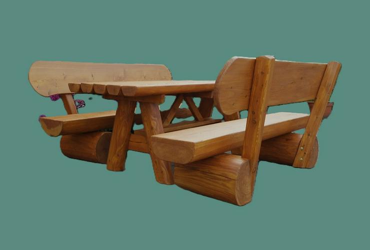 Bild 3: Gartenmöbel aus Lärchenholz. Holzmöbel.