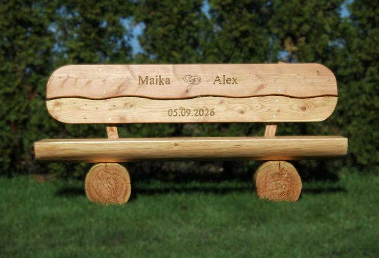 Bild 14: Gartenmöbel aus Lärchenholz. Holzmöbel.