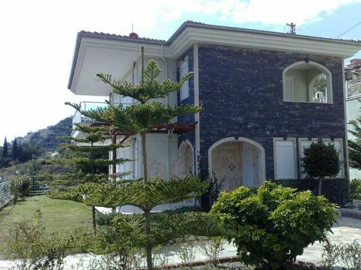 Bild 2: Moderne Villa mit Panoramablick