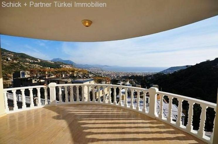 Vollmöblirte Luxusvilla in Alanya Tepe dem exklusiven Villenviertel - Auslandsimmobilien - Bild 2