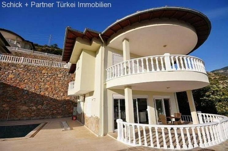 Bild 1: Vollmöblierte Luxusvilla mit Traumpanorama, Pool und Garage