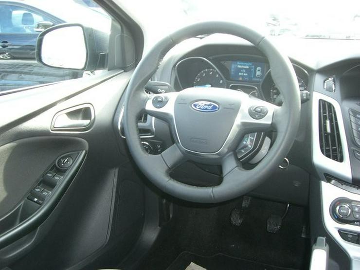 Bild 10: FORD Focus 1.0 ECOBOOST CHAMPIONS EDITION NAVI