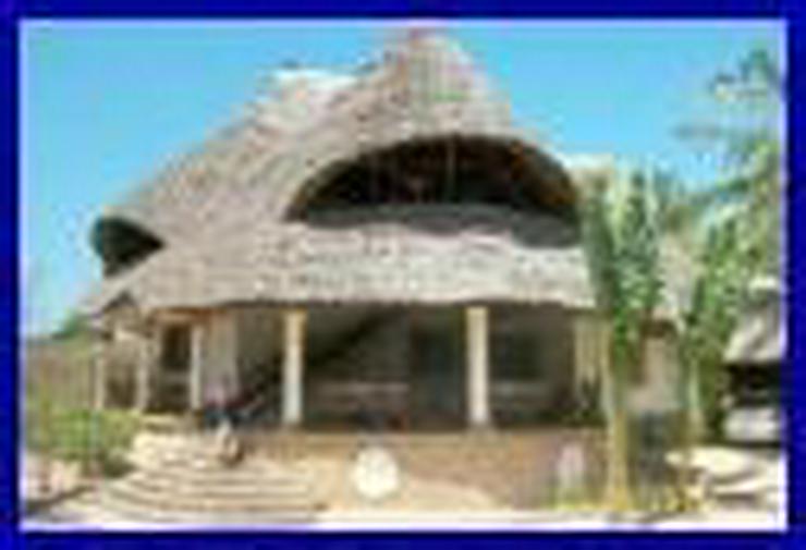 Bild 5: Afrikanische Villa, nur wenige Meter vom Ozean entfernt.