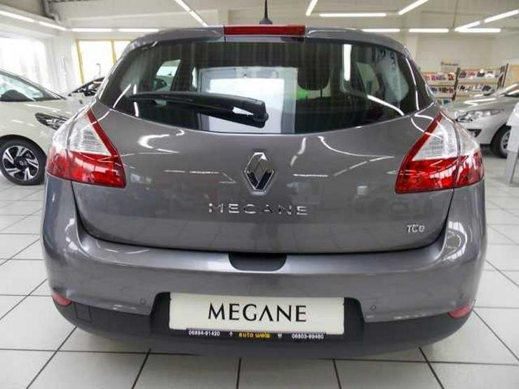 Bild 5: RENAULT Megane Paris Deluxe TCe 115 Start Stop eco²